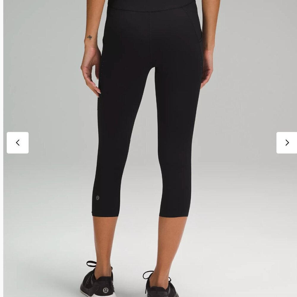 Lululemon Black Cropped Tight Leggings Side Pockets Back‎ Zipper  Size 4